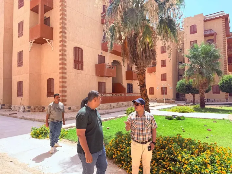 وزيرة الإسكان تتابع سير العمل بعدد من مشروعات التطوير ورفع الكفاءة الجاري تنفيذها بمدن الصعيد الجديدة