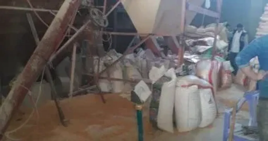الداخلية تضبط مصنع أعلاف مغشوشة بدون ترخيص بالمنوفية.. والتحفظ على 460 طن منتجات فاسدة