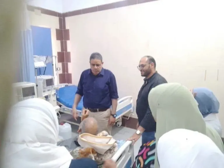 وكيل صحة المنوفية يفاجئ مستشفى سرس الليان المركزي ويوجه بزيادة أطباء الاستقبال وتوفير نواقص فصائل الدم