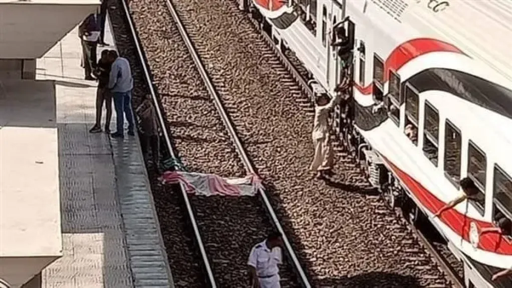 التصريح بدفن جثمان شخص لقي مصرعه دهسًا أسفل قطار بمحطة رمسيس