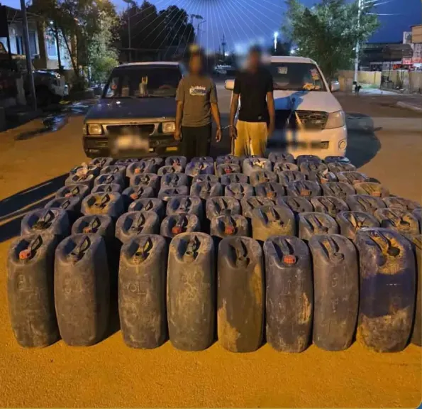 ضبط مالك مخزن وسائق بأسوان لاتهامهما بتجميع 4500 لتر سولار وبيعها في السوق السوداء