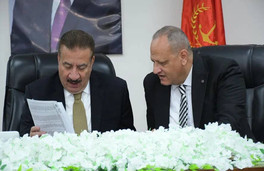 انتظام لجان الثانوية العامة ببورسعيد.. والمحافظ يتابع الامتحانات من غرفة العمليات