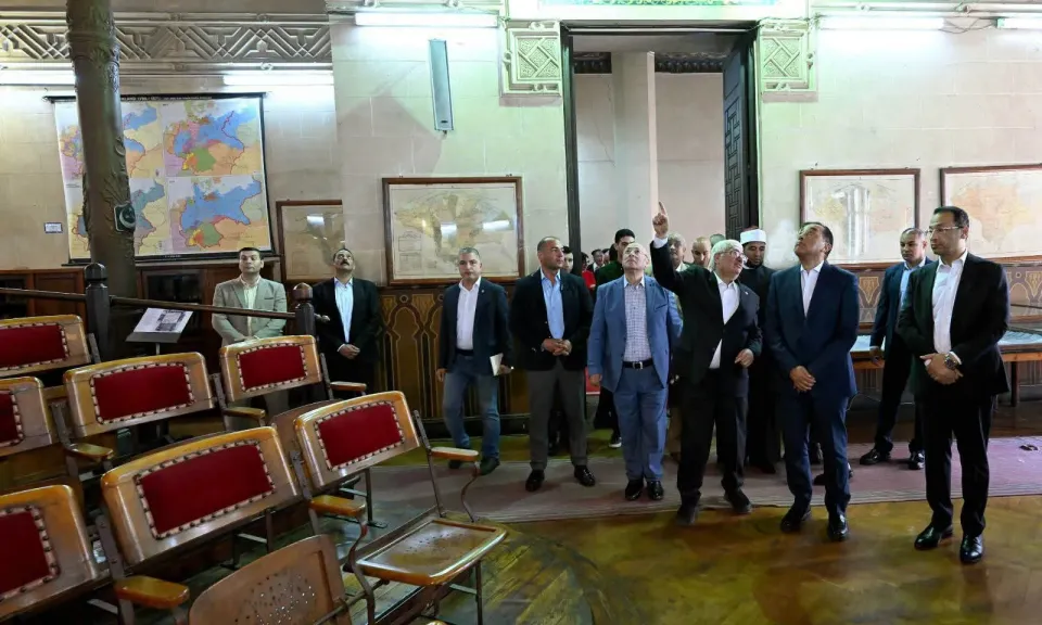 وزير الاتصالات: توظيف تكنولوجيا المعلومات في الحفاظ على مقتنيات الجمعية الجغرافية المصرية