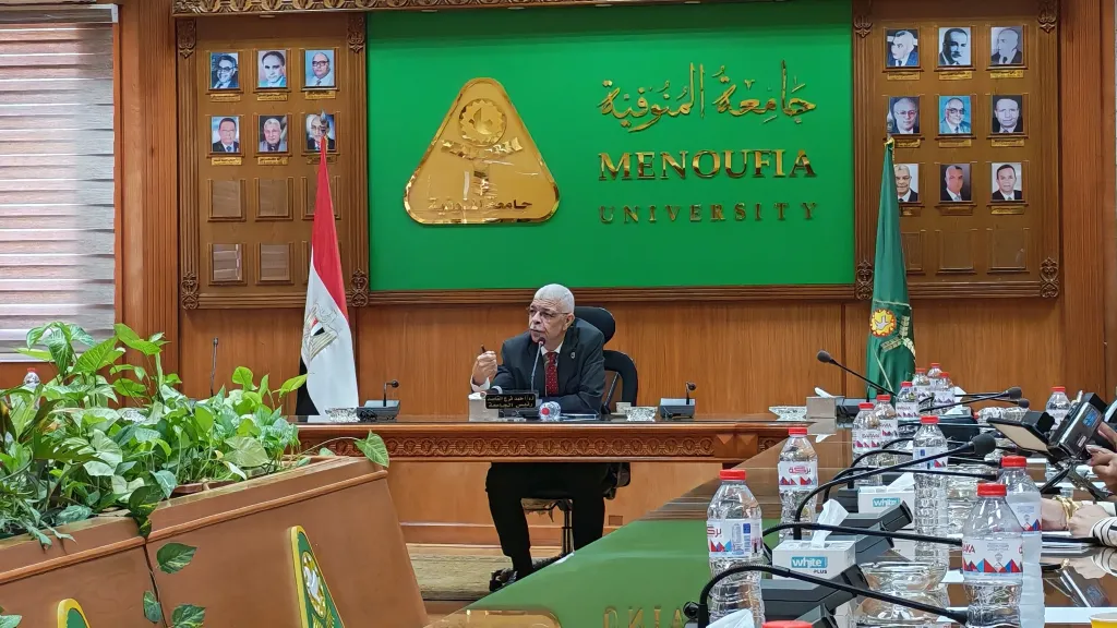 الدكتور أحمد القاصد 