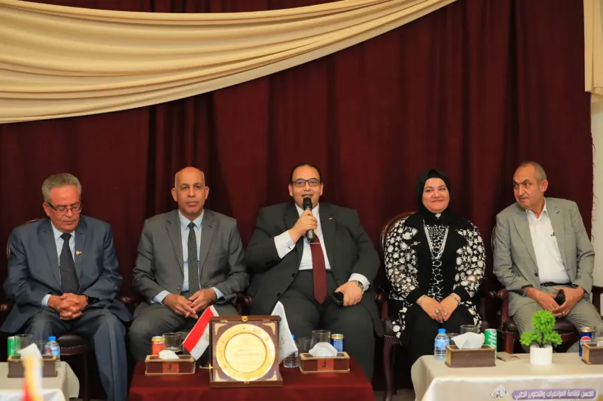 رئيس جامعة كفر الشيخ يشهد حفل تكريم عميد كلية الألسن تقديرًا لمسيرة عطاء أكاديمية وإنسانية حافلة