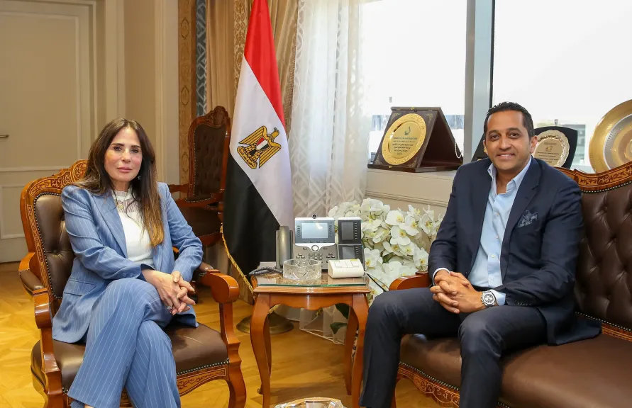 وزيرة الإسكان تبحث مع رئيس شركة كليلة لتنظيم المعارض والمؤتمرات فرص التعاون المشتركة