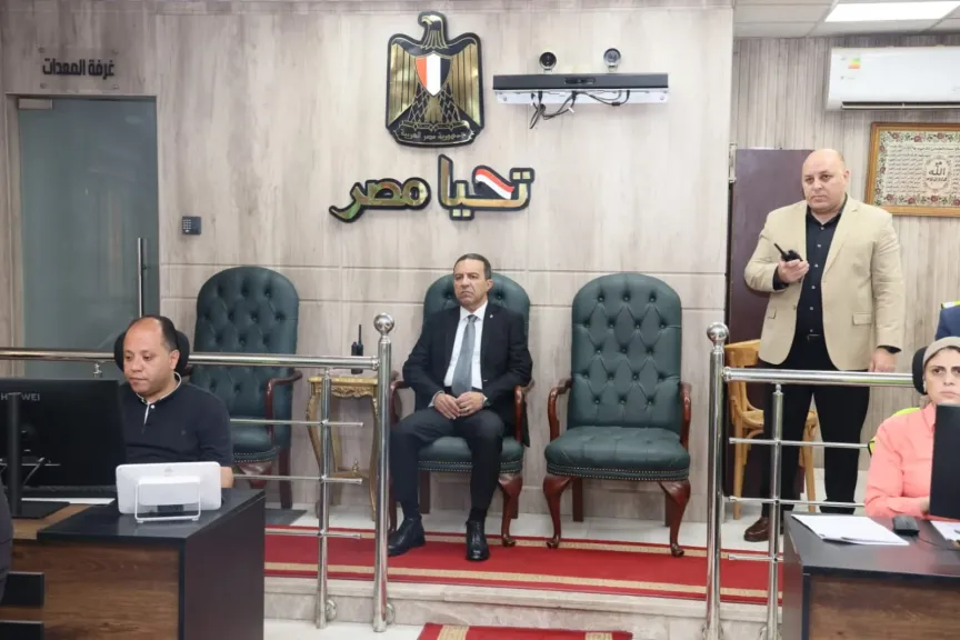 محافظ المنوفية يوجه بالحفاظ على نظافة محيط لجان الثانوية العامة ويتابع الامتحانات بالبث المباشر