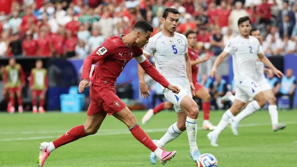 رونالدو يواصل صناعة التاريخ.. ويصبح ثاني أكبر لاعب يسجل في كأس العالم