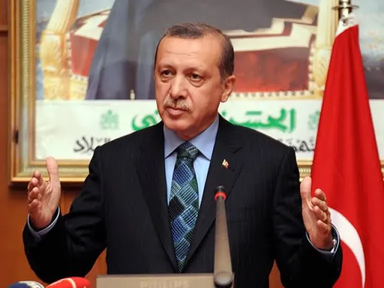 كيف تحولت حرب إيران إلى فرصة ذهبية لأردوغان لتصفية خصومه؟