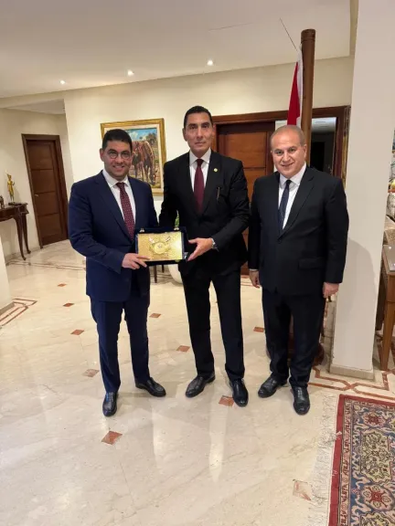 وزير الشباب والرياضة يبحث مع نظيره المغربي تفعيل اتفاق التعاون وتمكين الشباب