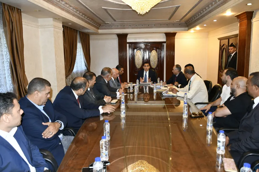 وزير الشباب والرياضة يتابع استعدادات المصارعة ويؤكد أهمية تنمية الموارد الذاتية