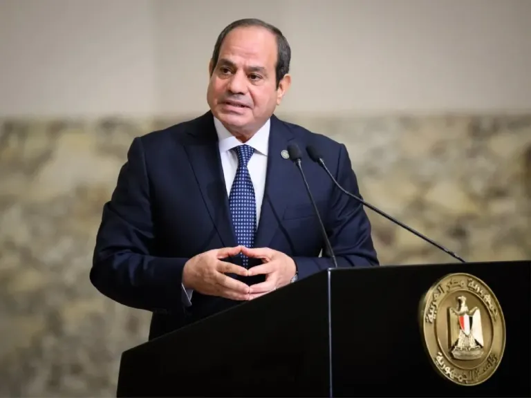 قرار جمهوري بعفو رئاسي عن باقي العقوبة لبعض المحكوم عليهم بمناسبة ذكرى ثورة 30 يونيو