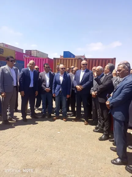 وزير الاستثمار ومحافظ الإسكندرية ورئيس هيئة ميناء الإسكندرية في جولة تفقدية بميناء الدخيلة