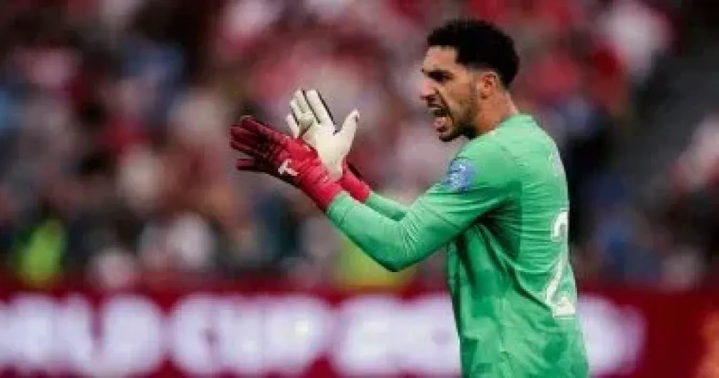 خيتافي وسيلتا فيجو يتنافسان على حارس الأهلي مصطفى شوبير بعد تألقه بكأس العالم