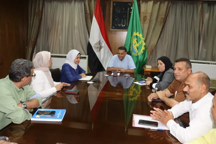 محافظ القليوبية يحسم ملف الرصف.. جدول زمني لإنهاء المشروعات ومواعيد نهائية للتسليم