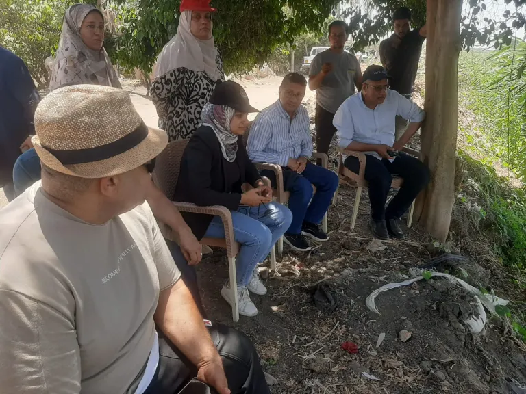 بعد فيديو أثار الذعر.. محافظ القليوبية يتابع تمشيط مصرف الحصافة بحثاً عن التمساح