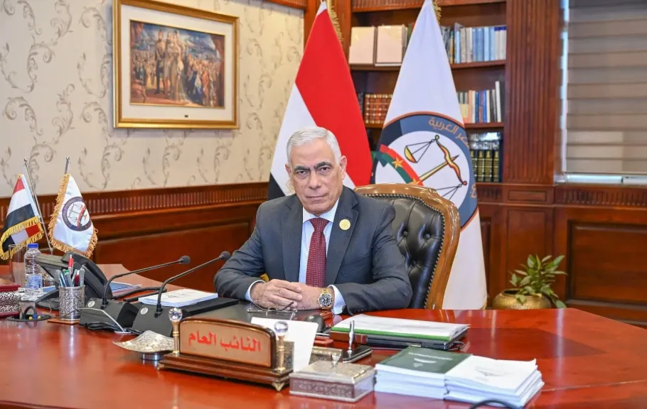 النائب العام يستقبل عددًا من رؤساء الاستئناف والمحامين العامين الأُول لعرض كشوف إنجاز القضايا بدوائر نياباتهم