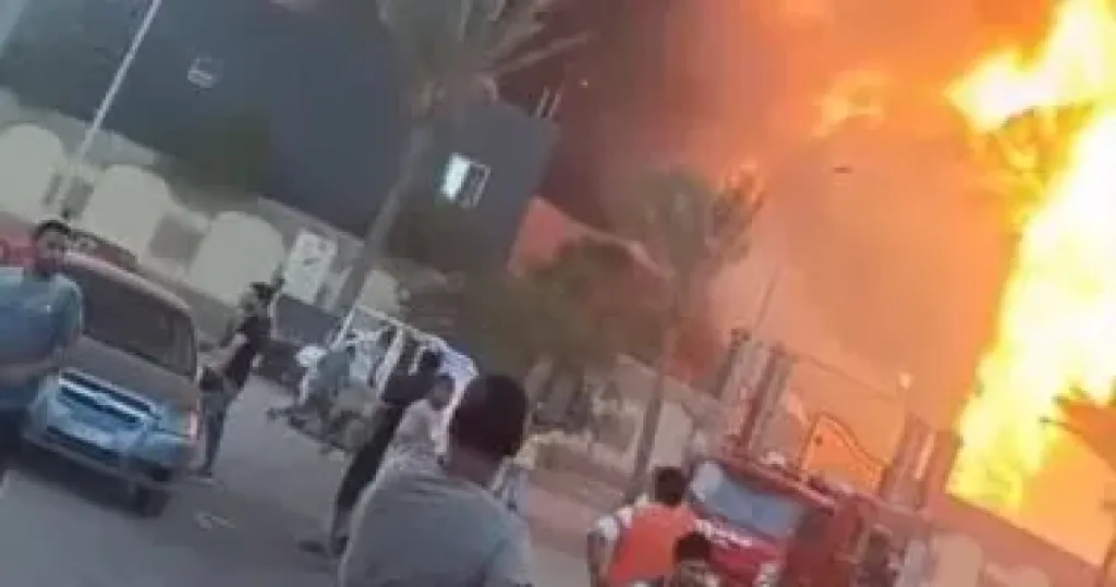 ارتفاع ضحايا حريق منشية ناصر إلى حالتي وفاة و8 مصابين.. وانهيار منزل من 4 طوابق  ا