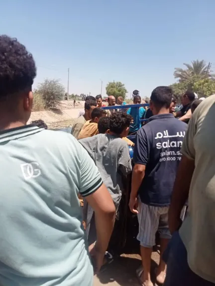 مصرع 8 أطفال وإصابة 5 آخرين في سقوط تروسيكل بترعة نجع حمادي بأسيوط