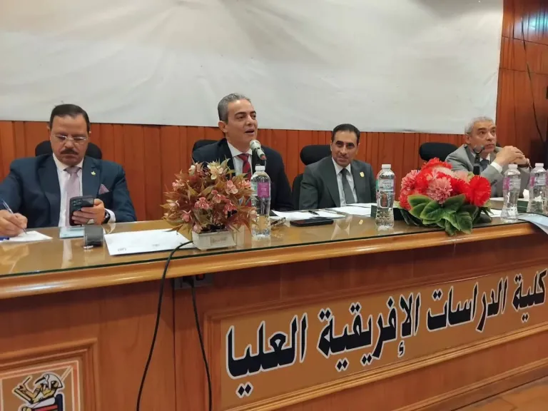 نقيب الإعلاميين من جامعة القاهرة: الجمهورية الجديدة أعادت مصر لقلب أفريقيا.. والإعلام بوابة استعادة القوة الناعمة