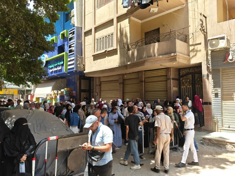 بعد تباين الآراء بالقليوبية.. ”الكيمياء تشعل غضب طلاب الثانوية والجغرافيا تمر بهدوء”