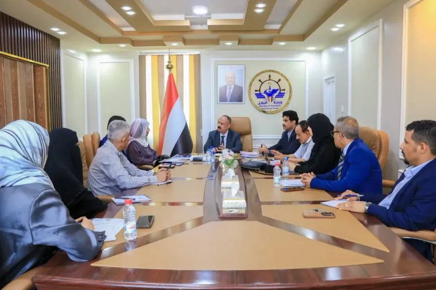 اليمن .. النقل والإحصاء يبحثان بناء قاعدة بيانات وطنية متكاملة للقطاع