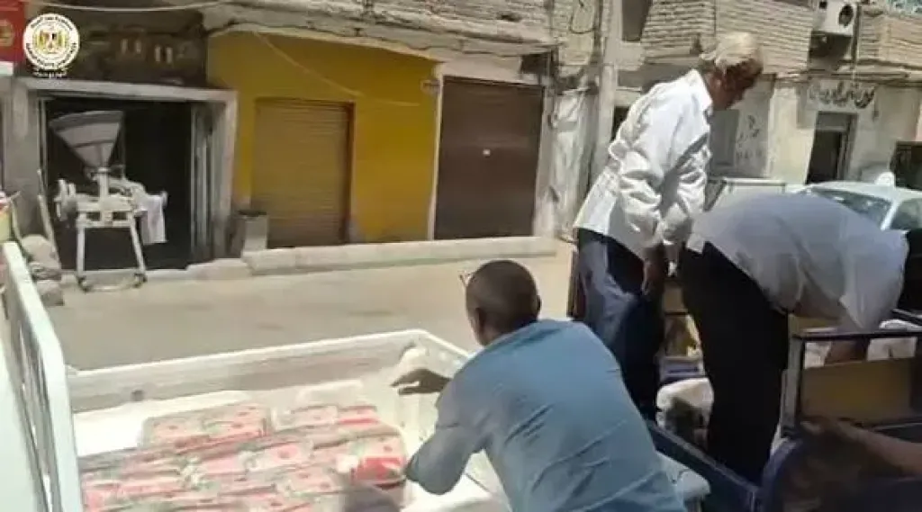 ضبط أكثر من 130 طنًا من السلع والزيوت والمواد الغذائية المخالفة والمدعمة.. وإحباط تهريب 450 أسطوانة بوتاجاز وتجميع 5250 لتر سولار ضمن حملات رقابية موسعة لحماية المواطنين وصون الدعم