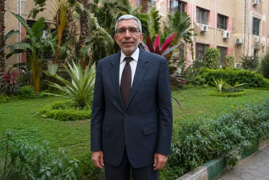 د. أحمد عوض يطرح رؤية علمية لإعادة هيكلة منظومة التسميد الأزوتي للموالح في مصر