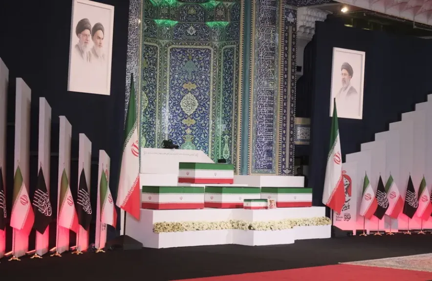 العميد مجيد موسوي يوجه رسالة للشعب الإيراني بمناسبة تشييع خامنئي ويشير إلى الثأر