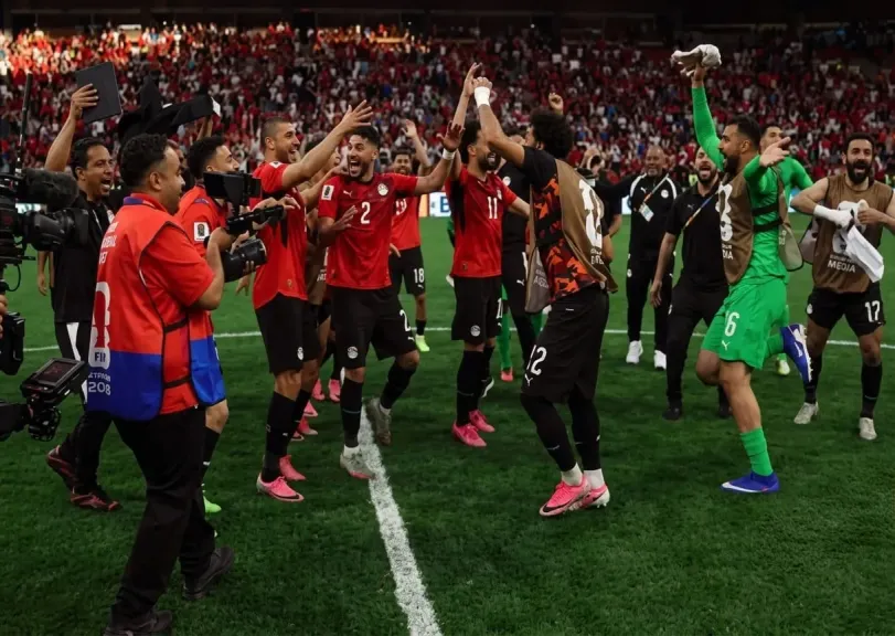 محافظ الدقهلية يهنئ المنتخب الوطني بالتأهل التاريخي لدور الـ16 بكأس العالم