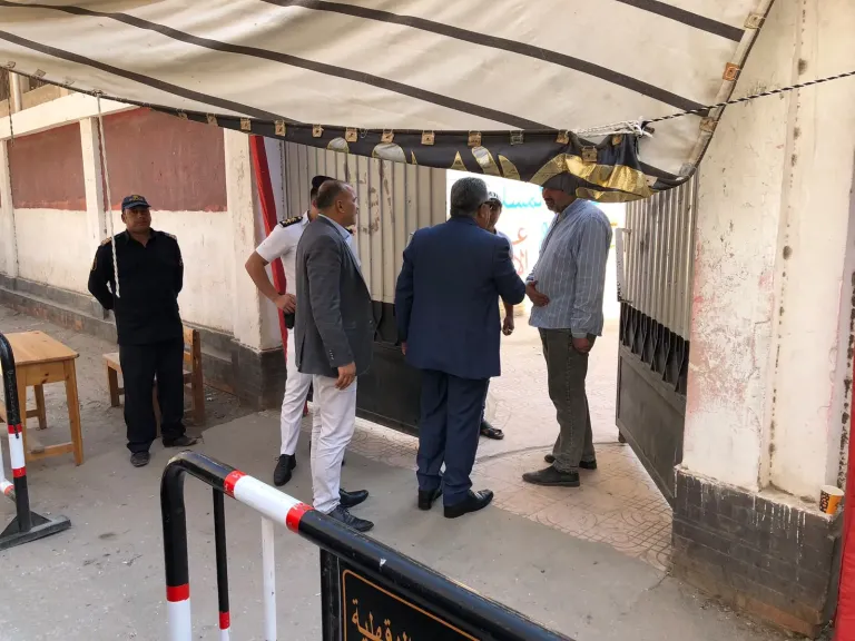 محافظ الدقهلية يواصل جولاته التفقدية للجان الثانوية العامة للمرة الثالثة.. ويشدد على توفير المناخ الآمن لأداء الامتحانات