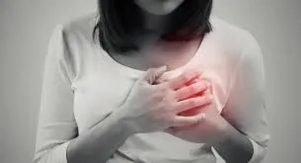 أزمة قلبية.. إصابة مراقبة داخل لجنة امتحانات الثانوية العامة بالقاهرة