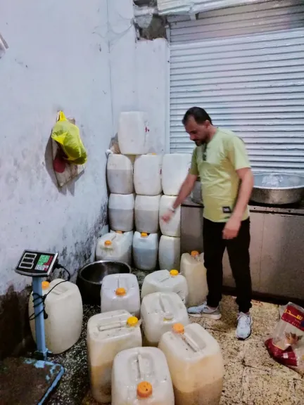 ضبط 240 كجم زيت طعام مجهول المصدر بمركز سيدي سالم في كفرالشيخ