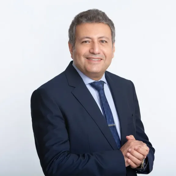النائب طارق شكري 