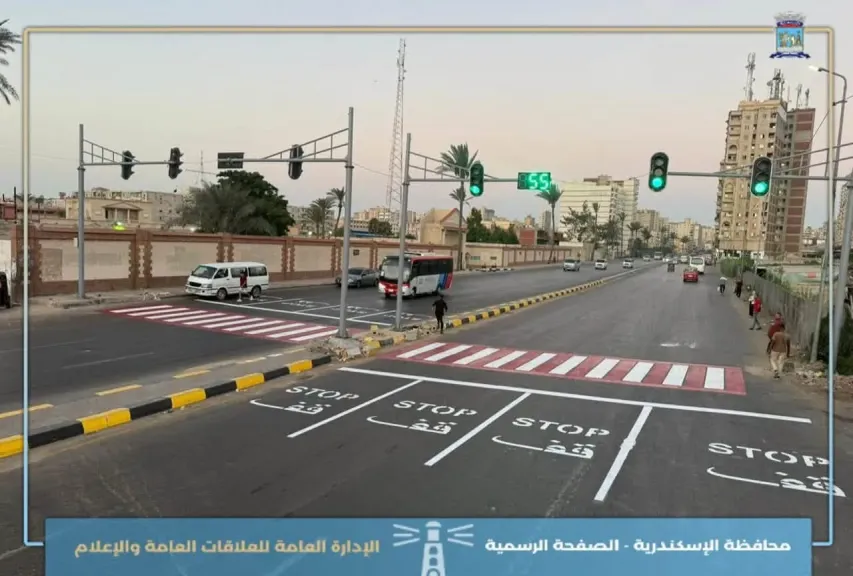 استجابة لشكاوى المواطنين.. تركيب إشارة مرورية جديدة بشارع مصطفى كامل أمام شارع البحرية