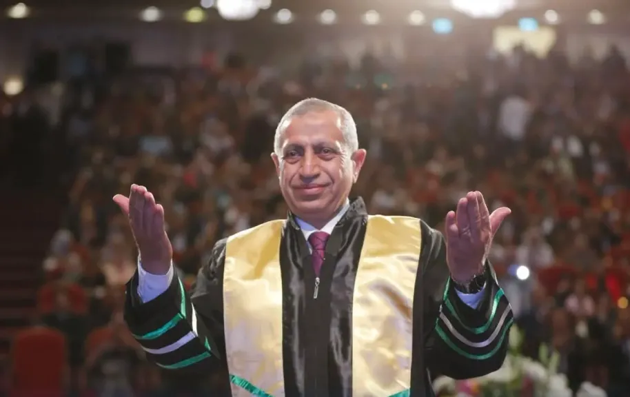في إنجاز دولي جديد.. رئيس ”الأكاديمية العربية” يهنئ كلية الصيدلة بتأكيد اعتماد برامجها الشامل لسنوات الدراسة والامتياز من (ACPE)