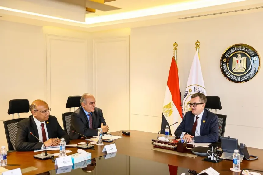 ”رستم” يبحث مستجدات تطبيق ”موازنة البرامج والأداء” لتطوير منظومة التخطيط وإدارة الاستثمارات الحكومية