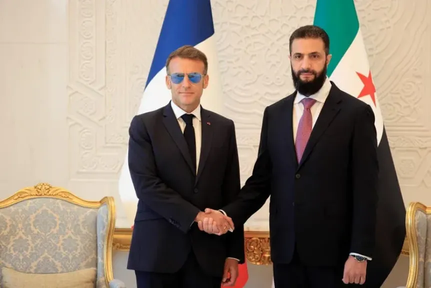دوي انفجارات قرب مقر إقامة ماكرون في دمشق