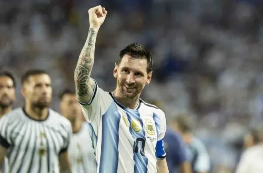 ميسي يقود هجوم الأرجنتين أمام مصر في كأس العالم