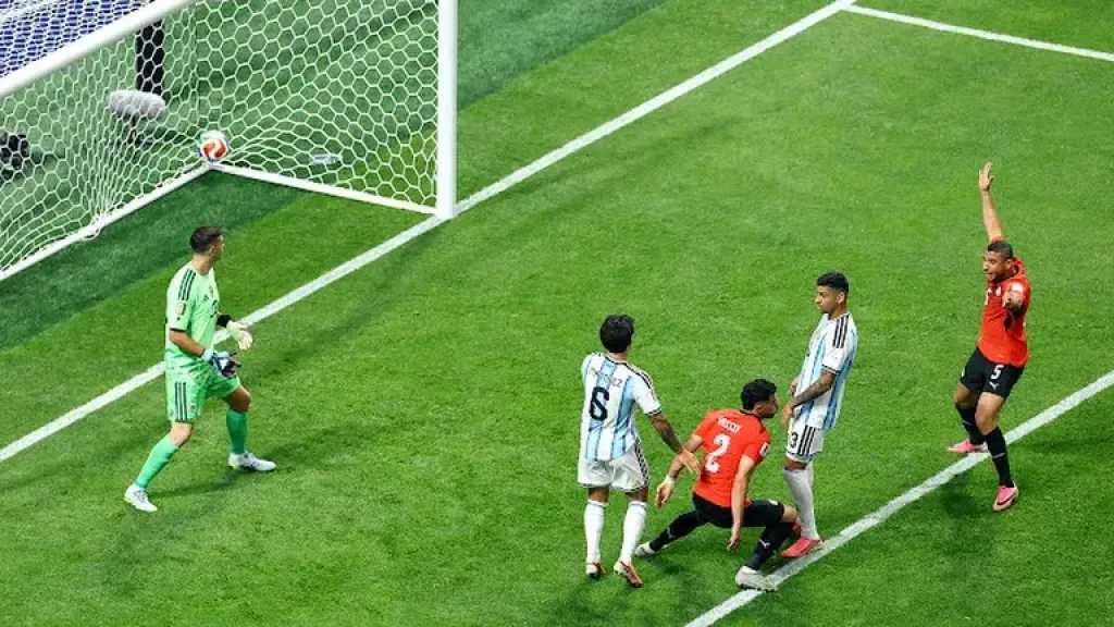 فيديو.. مصر تتقدم على الأرجنتين في الشوط الأول