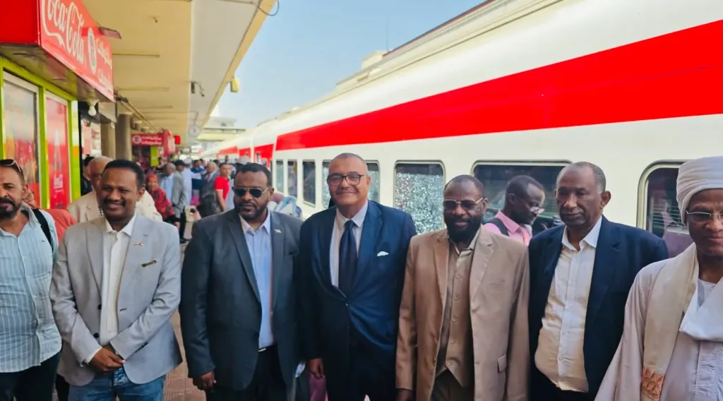 برعاية خالد الأعيسر.. انطلاق “قطار  الاعلاميين والمبدعين   السودانيين ”… القمراوي يؤكد أهمية الوعي في مرحلة البناء.. وعاصم حسن: الثقافة والإعلام يعيدان الروح للوطن