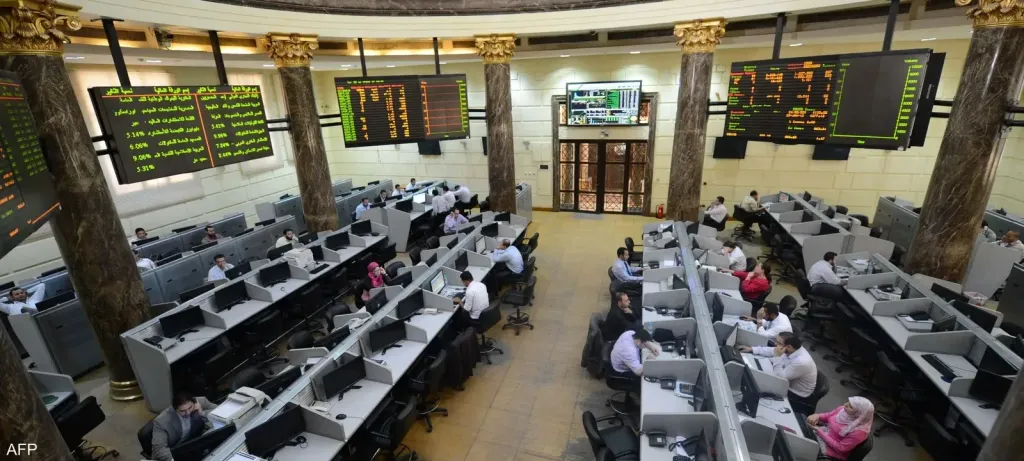 البورصة المصرية تتراجع 0.75% خلال التعاملات الصباحية