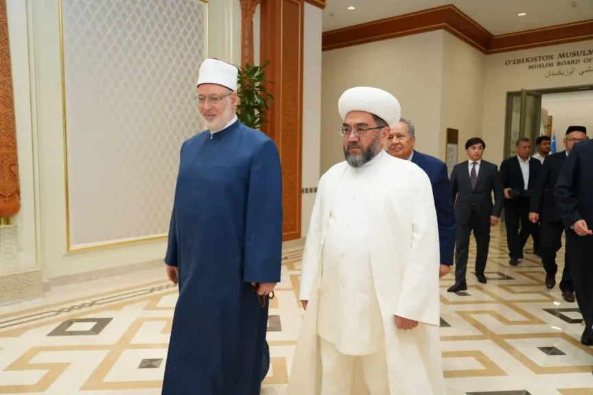 الضويني ومفتي أوزبكستان يؤكدان على عمق العلاقات الأزهرية الأوزباكستانية