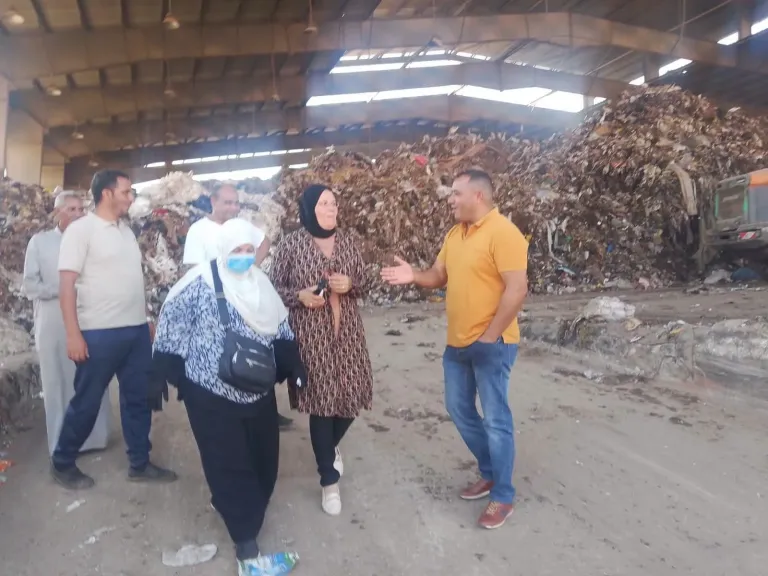رئيس مدينة شبرا الخيمة تشدد علي إنهاء تراكمات القمامة ورفع كفاءة منظومة النظافة
