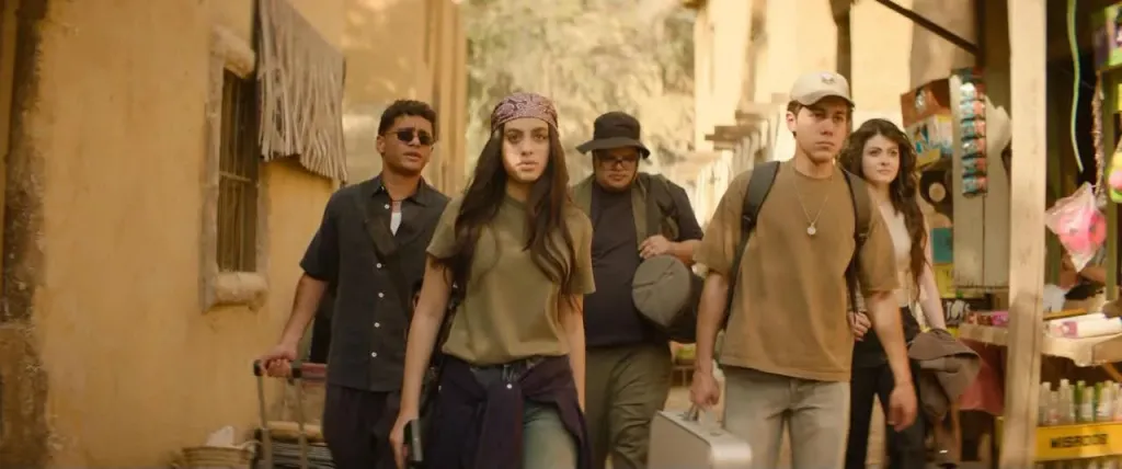بصورا من الكواليس.. رئيس هيئة الترفيه السعودي يعلن بدء تصوير فيلم ” ممسوس”