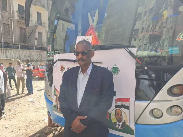 وسط إقبال كبير  على العودة الطوعية.. تفويج 800 سوداني من القاهرة ..والمهندس وداعة  : حريصون على توسيع  الشراكات لتسهيل عودة الكفاءات الوطنية