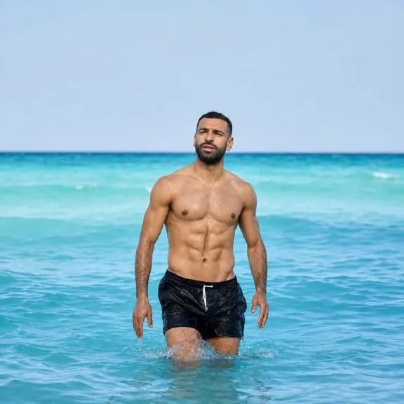 محمد صلاح يقضي عطلته الصيفية في العلمين بعد الإنجاز التاريخي مع منتخب مصر