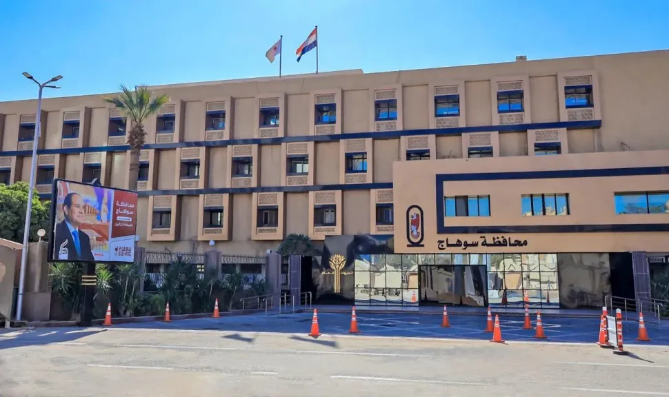 النيابة العامة بسوهاج تقرر عرض المتهمين في قضية التلاعب بالمتغيرات المكانية صباح باكر وتطلب تحريات مباحث الأموال العامة