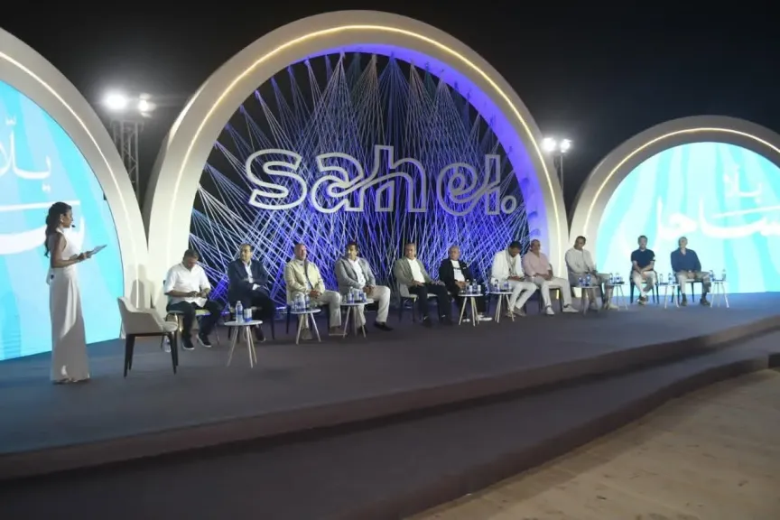 جانب من مشاركة المهندس تامر المهدي فى مبادرة «يلا ساحل»