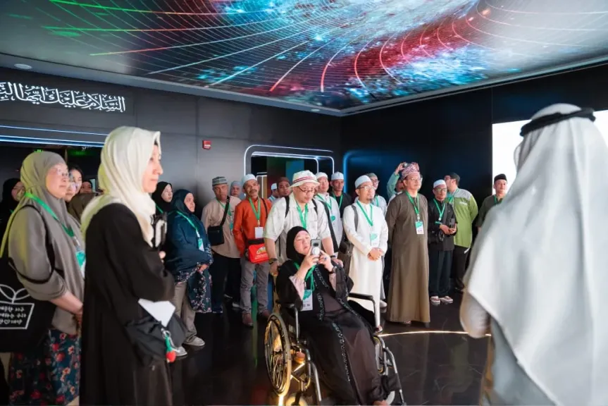 ضيوف الدفعة الأولى من برنامج خادم الحرمين للعمرة والزيارة” يزورون المعرض والمتحف الدولي للسيرة النبوية والحضارة الإسلامية